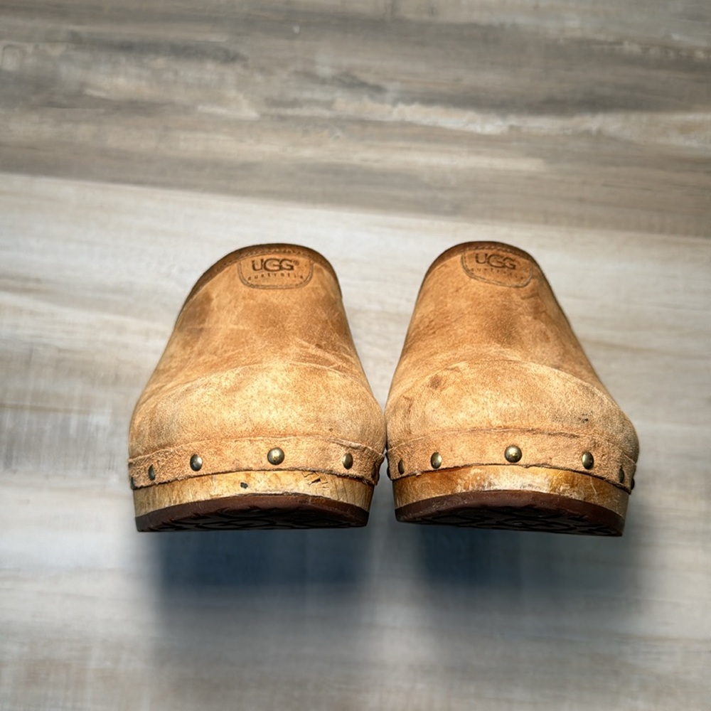 UGG Clogs size 8 - Picture 4 of 8